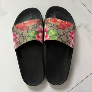 Gucci Floral Slides 7.5